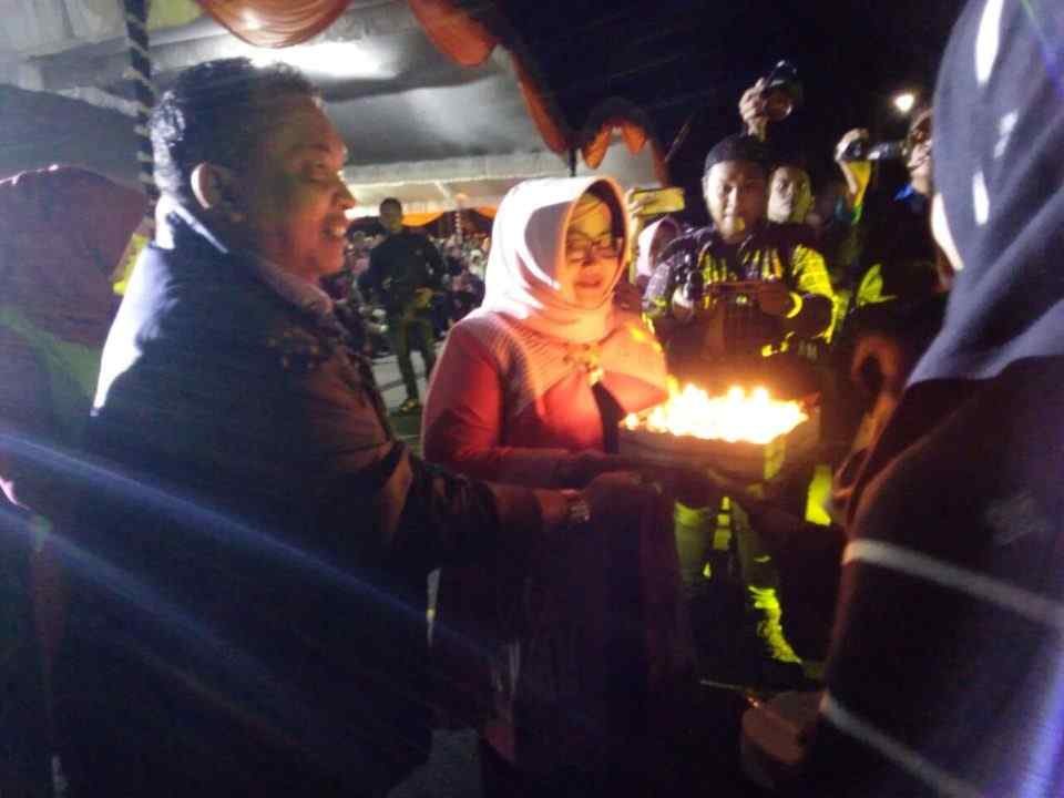 Istri Walikota Terkejut Melihat Yang Muncul Dari Belakang Panggung 2 IMG 20180423 WA0007