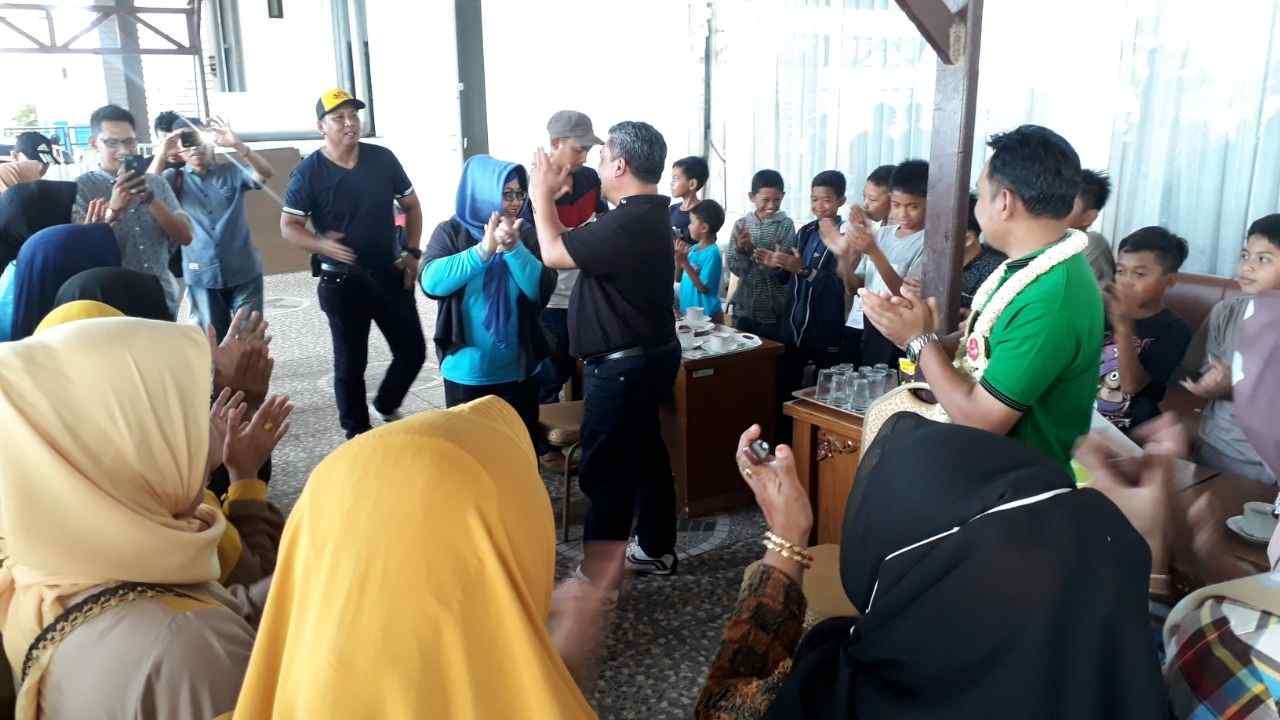 Nadjmi Adhani, Menanglah Dengan Cara Terhormat 2 WhatsApp Image 2018 08 26 at 12.34.05