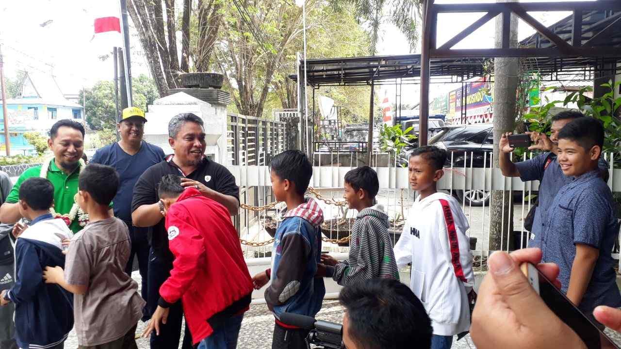 Nadjmi Adhani, Menanglah Dengan Cara Terhormat 3 WhatsApp Image 2018 08 26 at 12.34.10