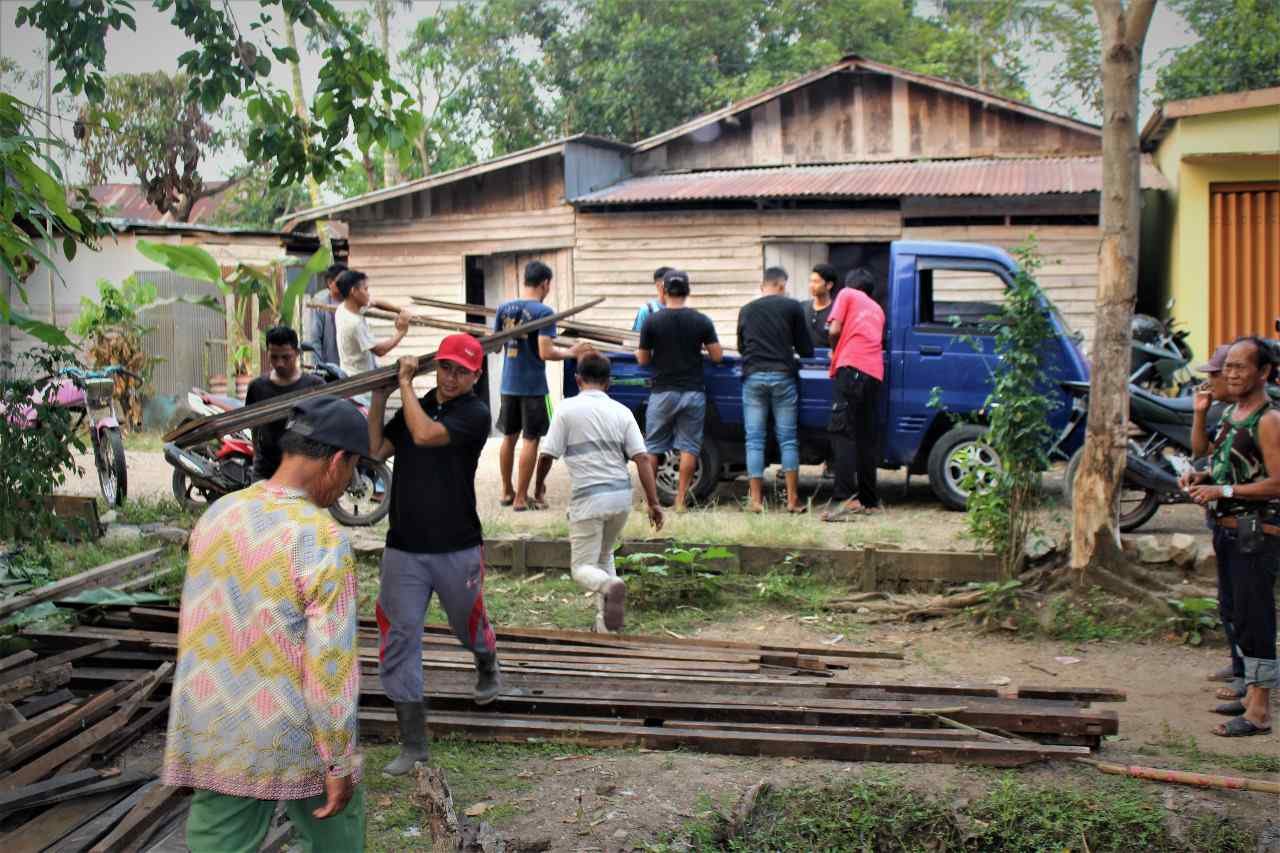 Mengharukan apa yang dilakukan TNI, Polri dan Warga Gambut 3 WhatsApp Image 2018 10 03 at 07.25.06