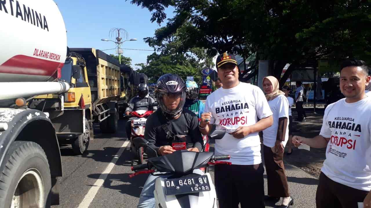 Ada Apa Kejari Banjar Kampanye Ke Jalan 2 WhatsApp Image 2018 12 10 at 18.04.40 1
