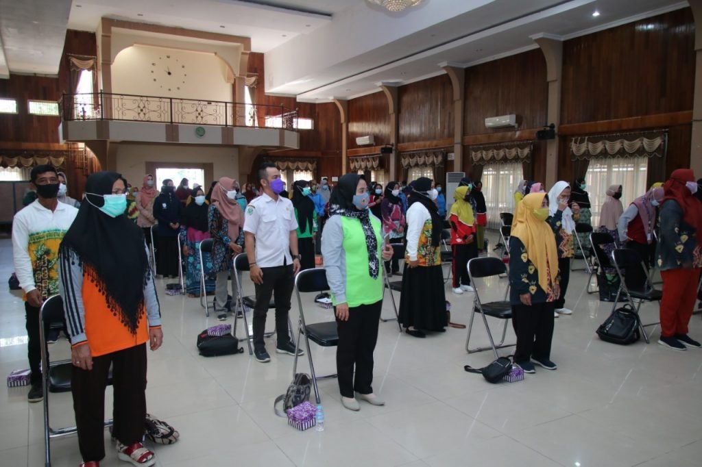 Peringatan Hari Lanjut Usia Nasional Tahun 2021 ini digelar sederhana karena masih dalam situasi pandemi Covid 19