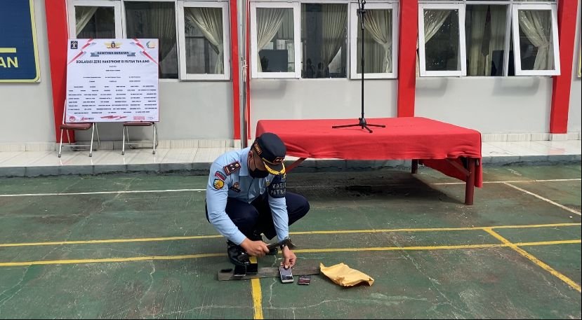 Komit Wujudkan Zero Handphone, Rutan Tanjung Gelar Apel Dan Musnahkan Handphone Hasil Razia 2 IMG 20210927 WA0001