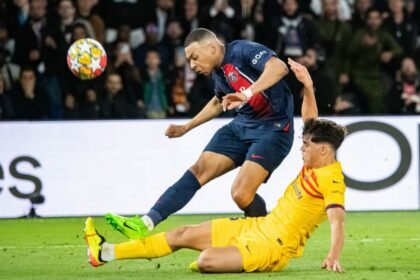 15 33 45 kylian mbappe pau cubarsi paris saint germain fc barcelona 11 04 2024 scaled e1712846742421