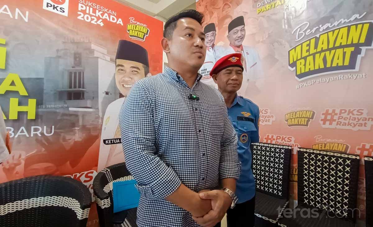 Terima Formulir Pendaftaran Andoko Abdi, Ketua PKS: Visi Misi Beliau Sangat Serius Membangun Banjarbaru 2 IMG 20240525 161840