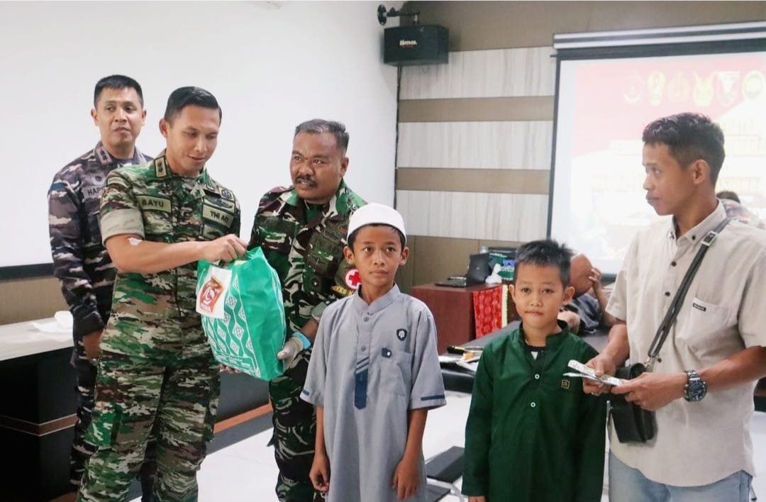 Jelang HUT ke-79, TNI di Kotabaru Bersinergi Laksanakan Bakti Sosial 2 IMG 20240922 WA0036