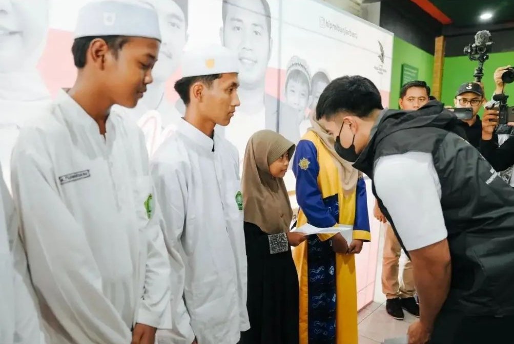 Intip Momen Lisa Halaby Dampingi Kaesang Saat Kunjungan di Banjarbaru 3 IMG 20240929 131555