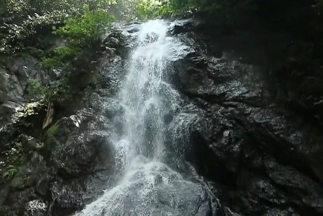H. Fani : Potensi Besar Jaro Sebagai Penyangga IKN 2 air terjun lano