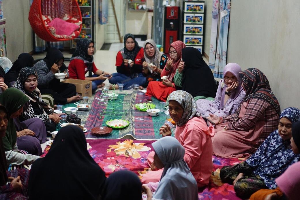Haji Fani - Habib Taufan Optimistis Bisa Kembangkan Potensi Perkebunan Kopi dan Buah di Tabalong 2 haji fani dan habib taufan saat berada di Desa Lumbang Kecamatan Muara Uya 3