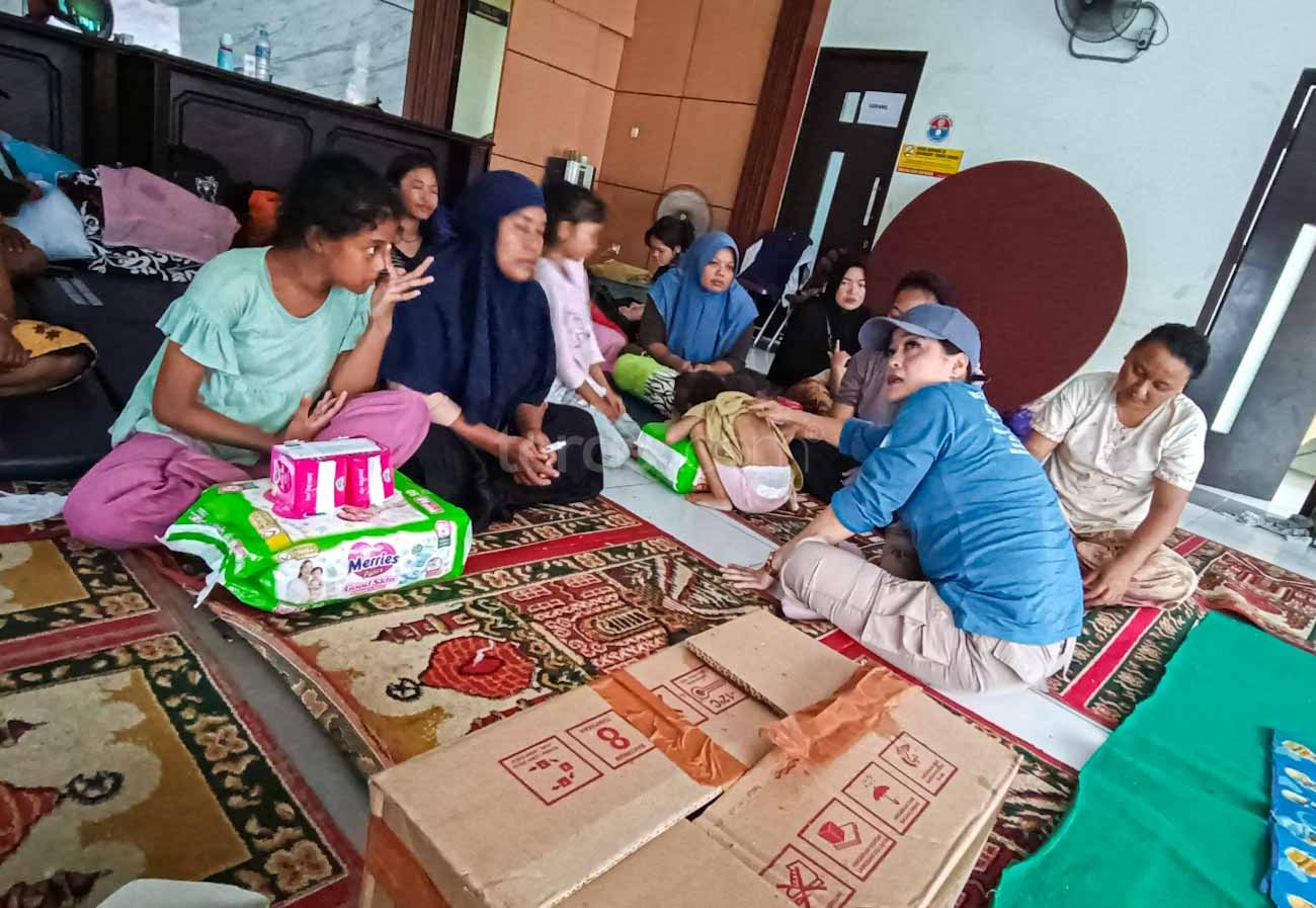 Bagikan Bantuan ke Posko Pengungsian Banjir, Ketua PAN Banjarbaru: Kita Sesuaikan dengan Kebutuhan Korban 2 IMG 20250128 164539 1