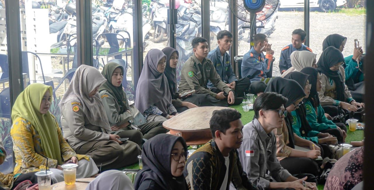 Peringati Hari Pustakawan Nasional: PD IPI Bersama Forum TBM Tapin Gelar Bimtek, dan Terbitkan Buku Antologi 2 WhatsApp Image 2025 07 08 at 10.38.38 1