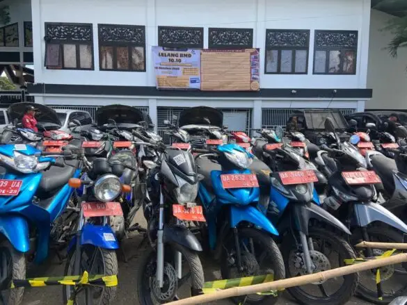 Pemkab Tabalong Lelang 110 Unit Kendaraan Dinas untuk Optimalisasi Aset Daerah new 585x439 1