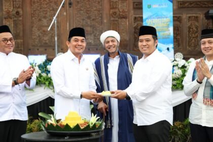 1773539386 Bupati Andi Rudi Latif Resmikan Operasional Aerodrome Control Tower Bandara