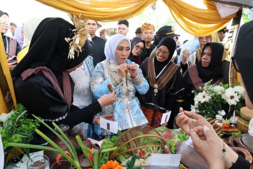 1777369223 Kuliner Etnis Meriahkan Pesona Budaya Mappanre Ri Tasie 2026 di