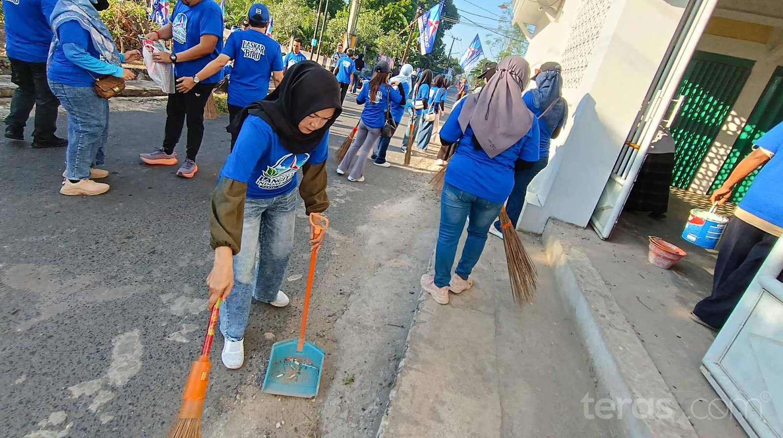 Demokrat Banjarbaru Gaungkan Gerakan Langit Biru Indonesia Asri Lewat Bakti Sosial di Masjid Darul Huda 3 IMG 20260712 080303