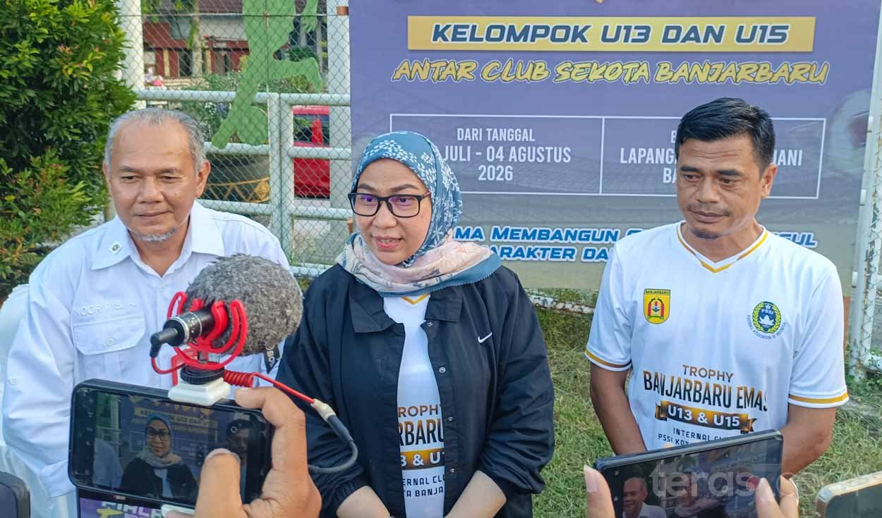 Lisa Halaby Buka Piala Banjarbaru Emas 2026 U13 dan U15, Perkuat Pembinaan Sepak Bola Usia Dini 2 IMG 20260722 175403