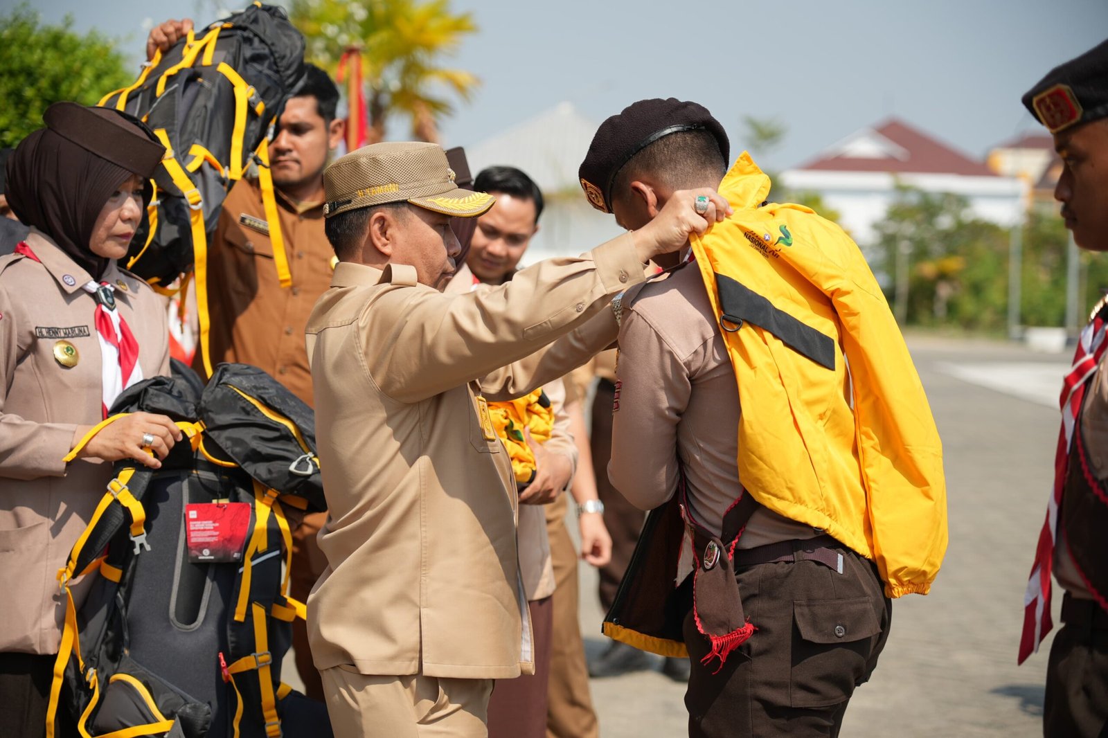 Bupati Yamani Lepas 51 Pramuka Tapin ke Jamnas XII, Juanda: Harumkan Nama Daerah 3 116535 scaled